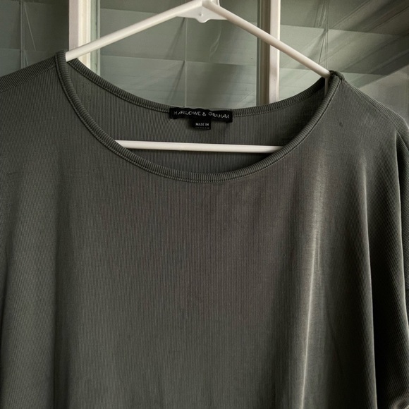 Women's Green Ruffled Top - Picture 3 of 3